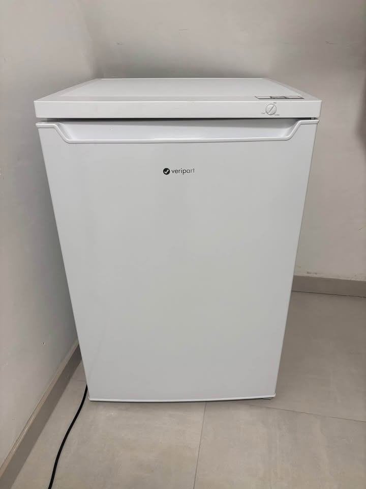 Diepvriezer Veripart (85 liter inhoud, hoogte 85 cm), Minder dan 85 cm, Minder dan 60 cm, Zo goed als nieuw, Vrijstaand