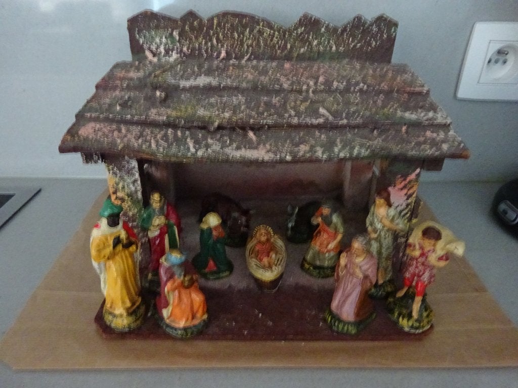 Kerststal met kerstfiguurtjes, Diversen, Kerst, Ophalen