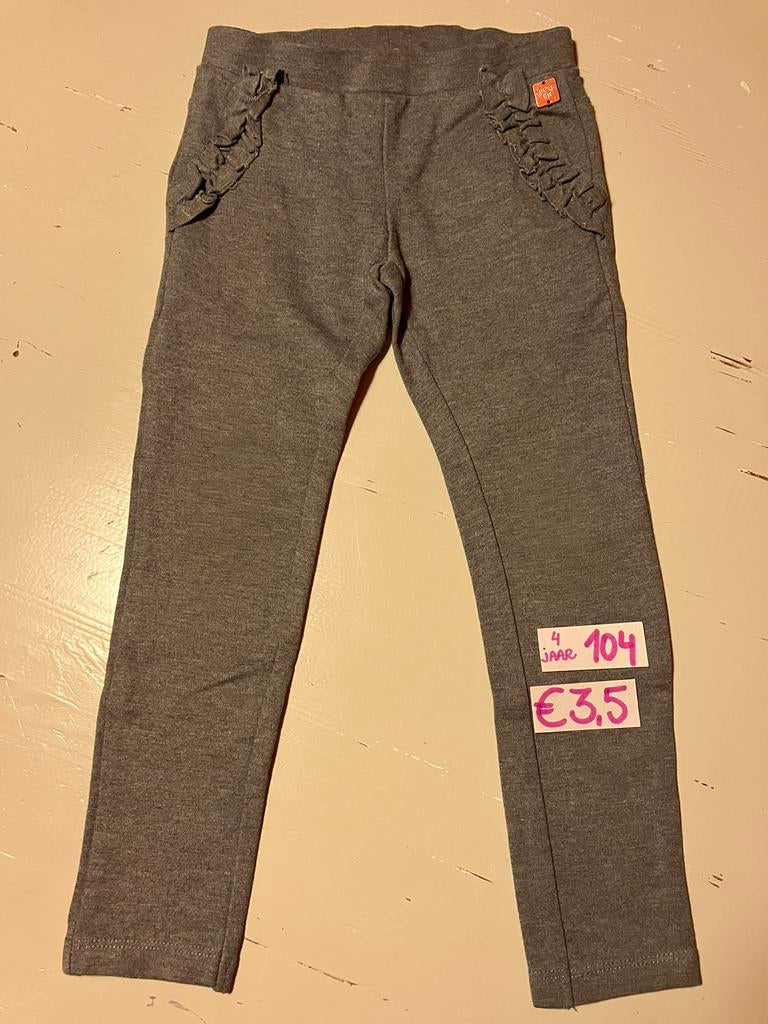 Broek Carrement Beau maat 104, Kinderen en Baby's, Ophalen of Verzenden