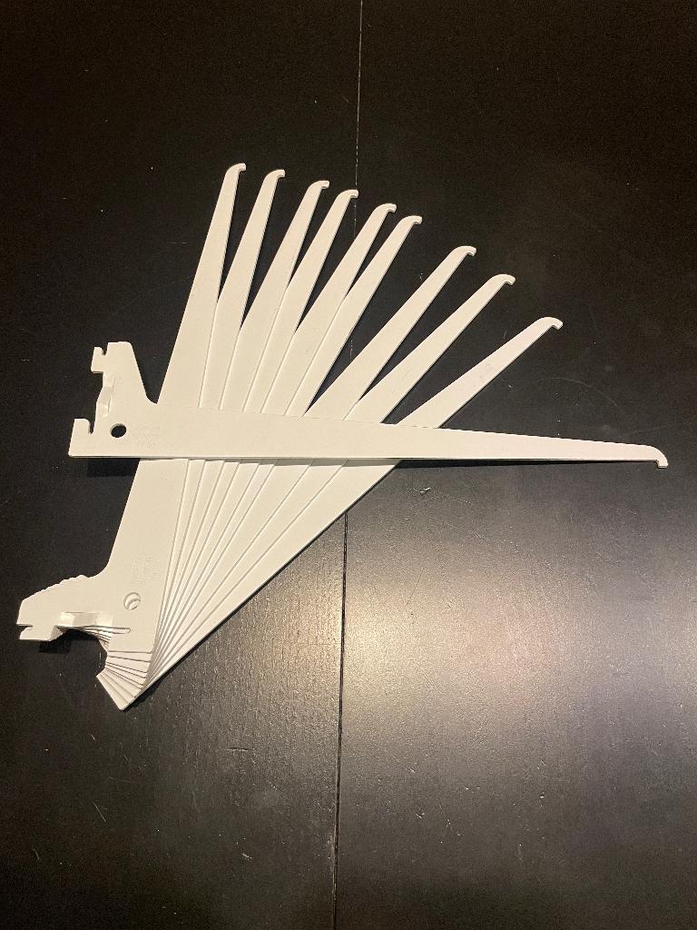 Lot de 10 équerres de fixation - Neuves, Enlèvement ou Envoi, Neuf, Moins de 50 mm, Autres types