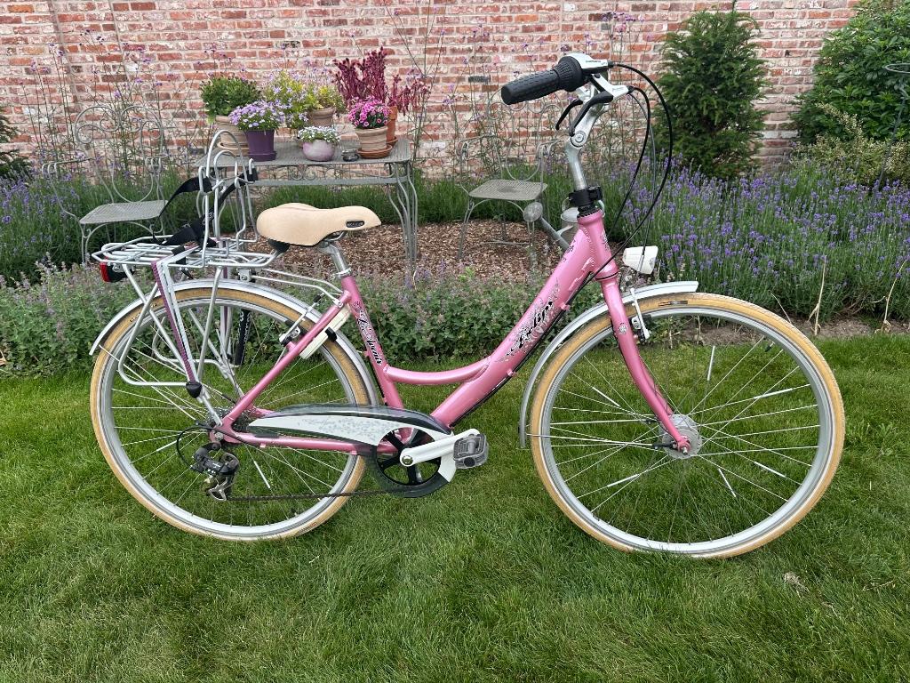 damesfiets, Fietsen en Brommers, Versnellingen, 56 cm of meer, Zo goed als nieuw, Ophalen
