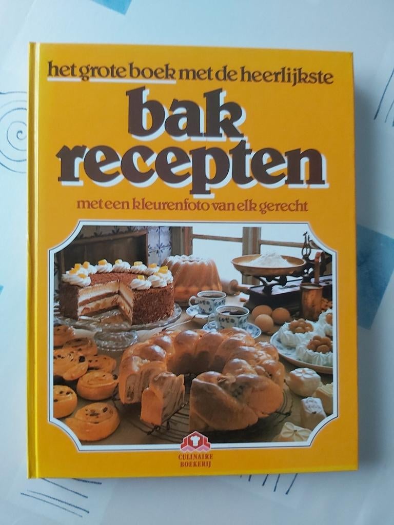 Bakrecepten - Christian Teubner - Annette Wolter, Ophalen of Verzenden, Gelezen