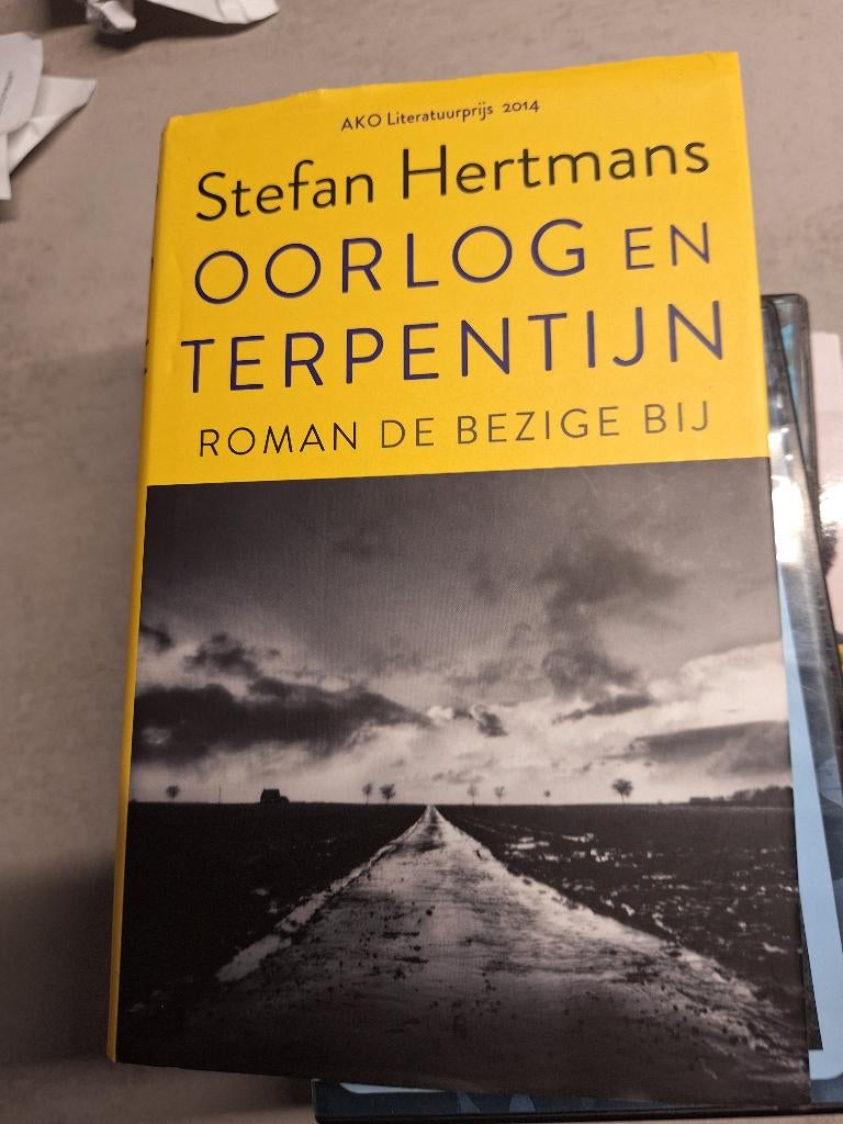 Oorlog en Terpentijn, Stefan Hertmans, Ophalen of Verzenden, Zo goed als nieuw