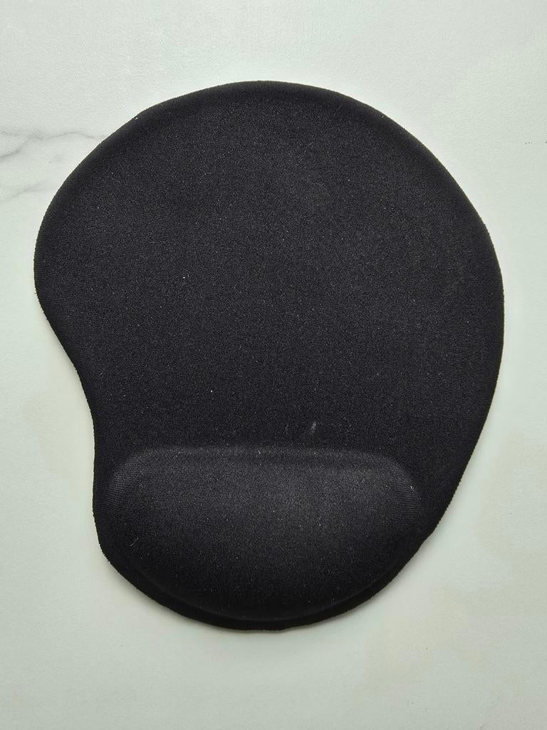 Tapis de souris avec repose poignet, Enlèvement, Comme neuf