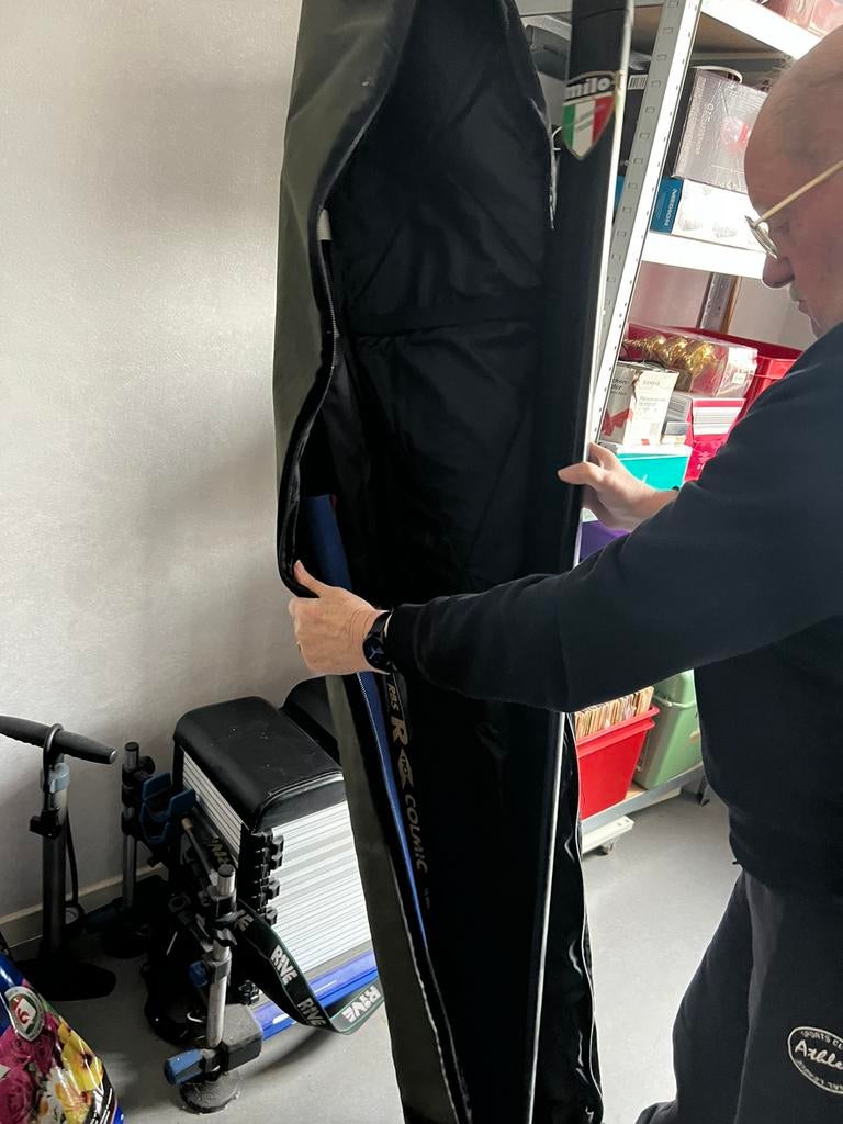 Zak om visstokken in te stekken & bijhorende paraplu