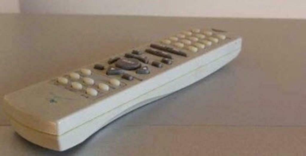 Vestel RC2320 afstandsbediening voor DVD speler, TV, Hi-fi & Vidéo, Enlèvement ou Envoi, Utilisé, Lecteur DVD, Autres marques