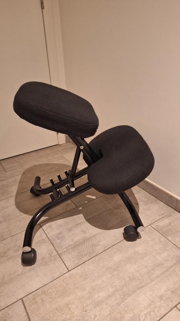 ergonomische kniestoel, Ophalen