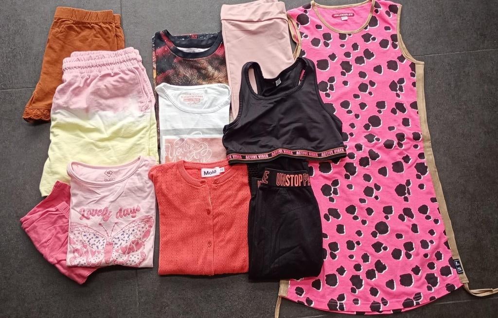 pakket meisjeskleding maat 146, Enlèvement ou Envoi, Comme neuf, Fille
