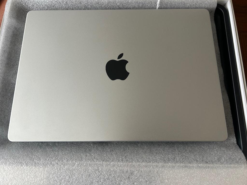 MacBook Pro 14” M3 Pro (09/2024) – 512GB, MacBook Pro, Autres tailles, 512 GB, Comme neuf