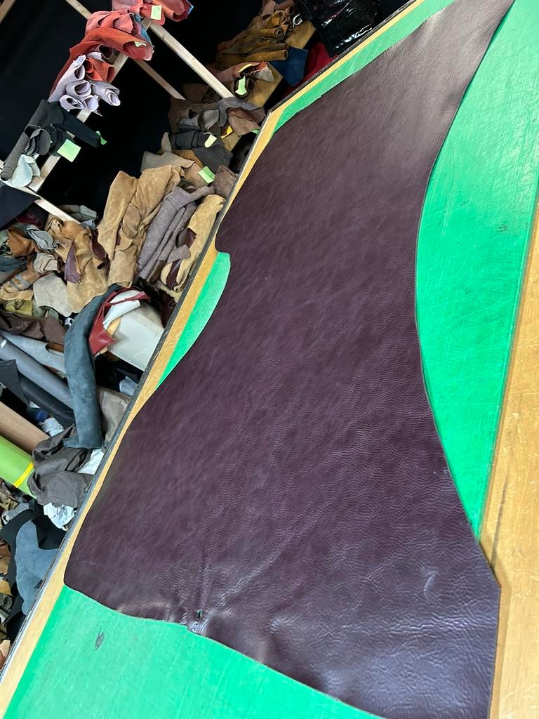 Aubergine kleur camo tuigleer lap 2,5-3 mm dikte soepel, Enlèvement ou Envoi