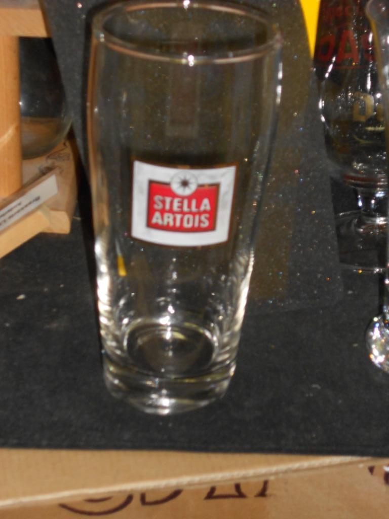 Bierglazen.Stella Artois.0,5 L  D 99, Collections, Enlèvement ou Envoi, Comme neuf, Verre ou Verres, Stella Artois