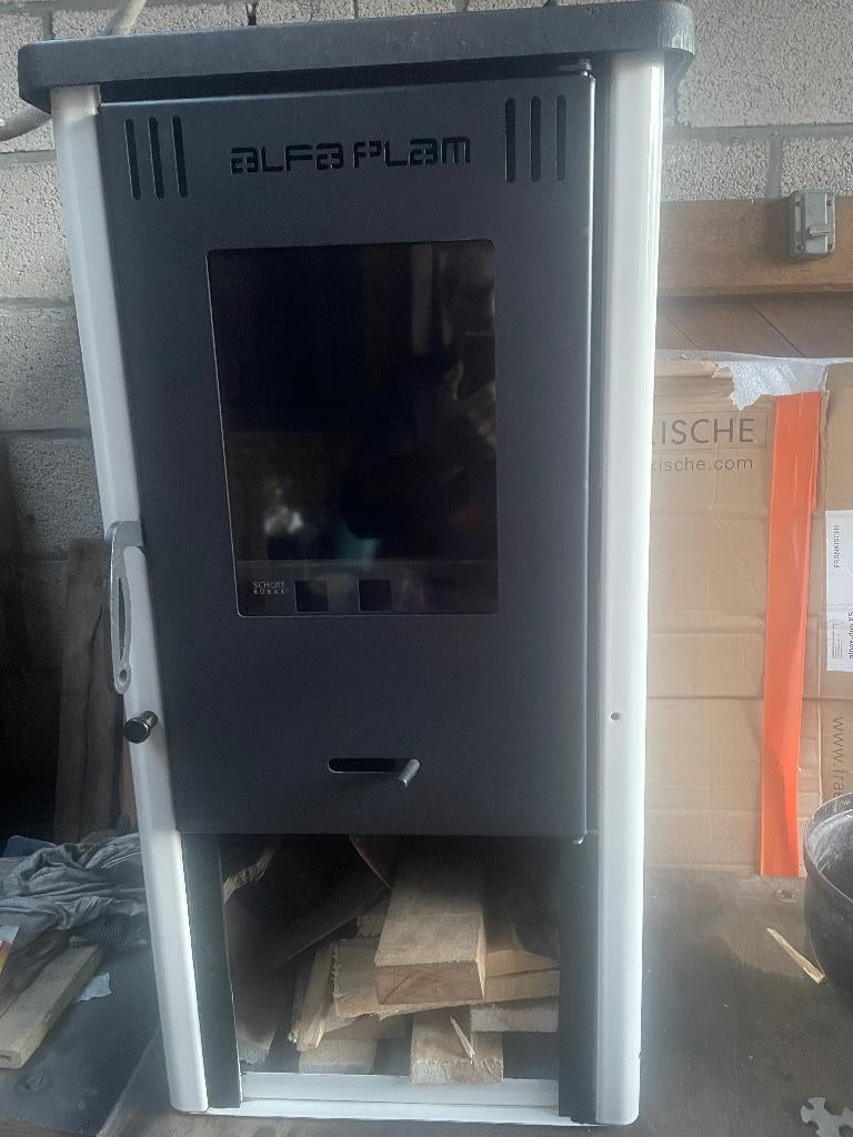 Hout kachel, 6.5 KW Gietijzer + steen. ALFA-PLAM, Elita I, Ophalen, Houtkachel, Zo goed als nieuw, Vrijstaand