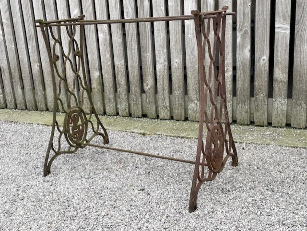 gietijzeren onderstel voor naai- of hobbytafel, Ophalen, Tafelpoot, Gebruikt, 50 tot 100 cm