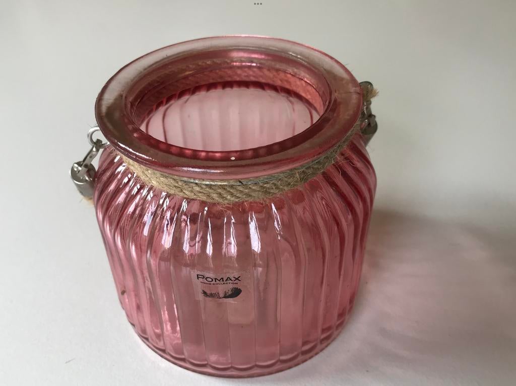 Pomax kandelaar windlicht  gekleurd roze glas 10 X 10 cm h, Huis en Inrichting, Ophalen of Verzenden, Zo goed als nieuw, Overige materialen