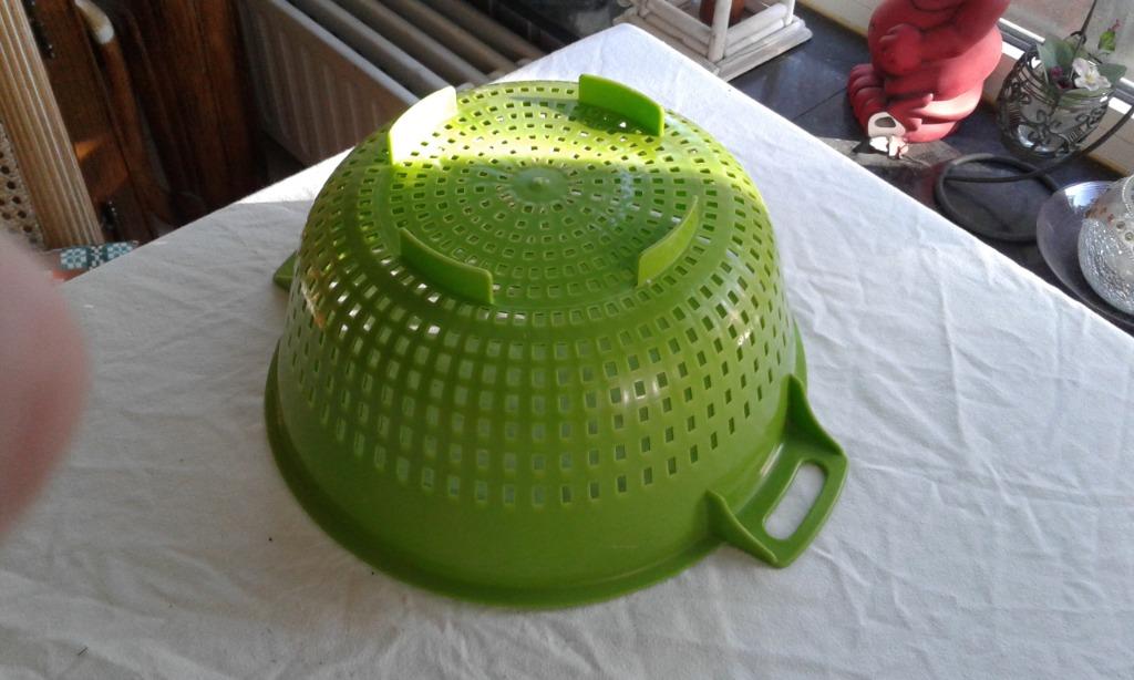 Grande passoire plastique verte dia 26 cm, Maison & Meubles, Cuisine| Tupperware, Comme neuf, Autres types, Vert, Enlèvement ou Envoi