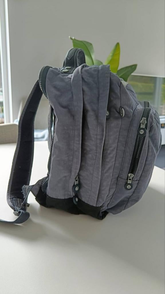Mooie Kipling boekentas (voor 5e/6e leerjaar of middelbaar), Ophalen of Verzenden, Gebruikt