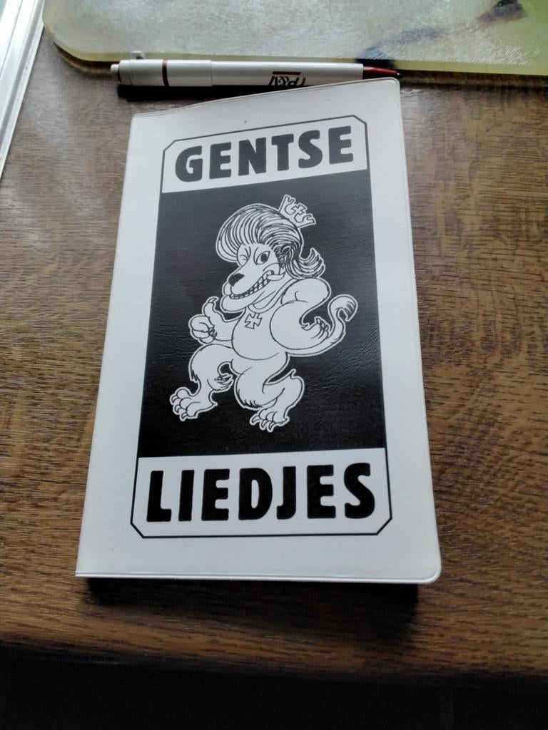 Boek met Gentse liedjes, Ophalen, Zo goed als nieuw