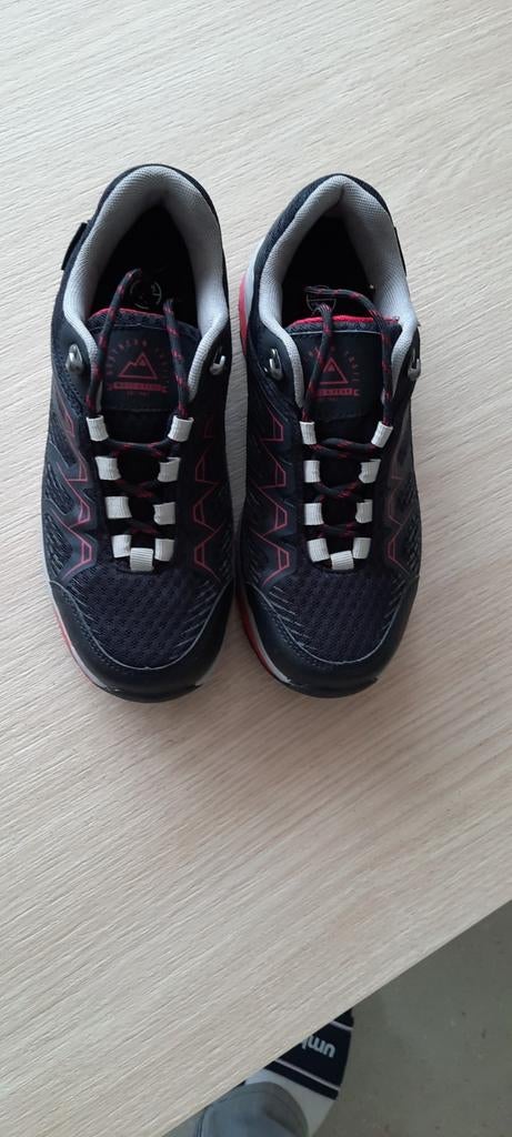 Sport/stapschoenen, Europese maat 38, Enlèvement, Neuf, Noir