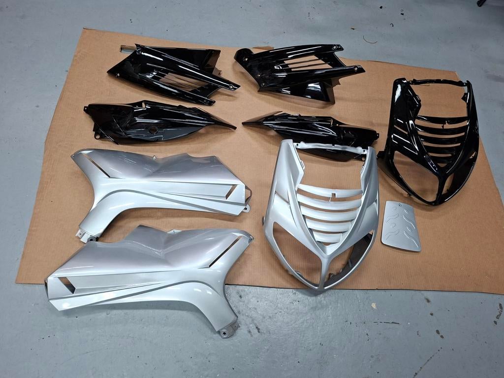 Carénage Peugeot speedfight 2, Vélos & Vélomoteurs, Pièces de cyclomoteur | Scooters, Enlèvement, Peugeot