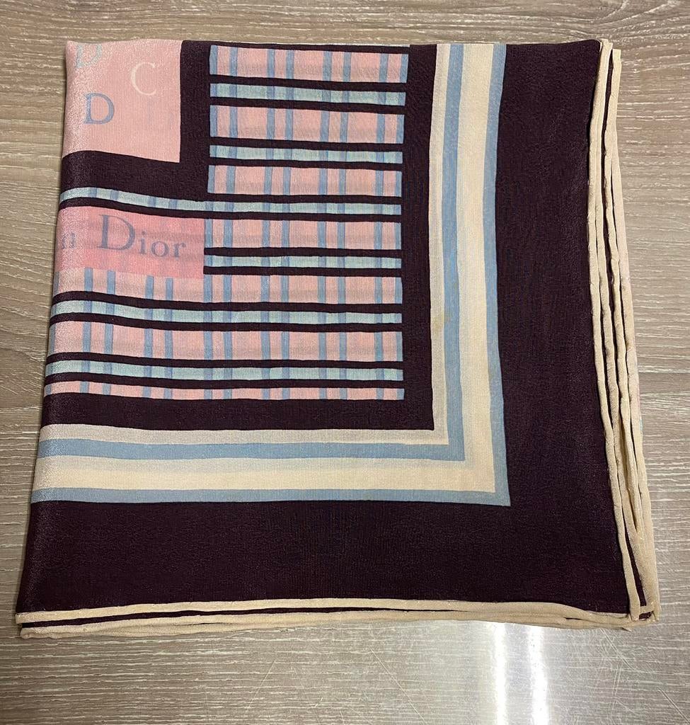 Foulard en soie naturel Christian Dior, prix : €50, Ophalen of Verzenden, Zo goed als nieuw, Sjaal