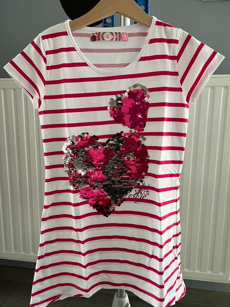 T-shirt Desigual 9/10 jaar, Neuf, Desigual, Enlèvement ou Envoi, Chemise ou À manches longues