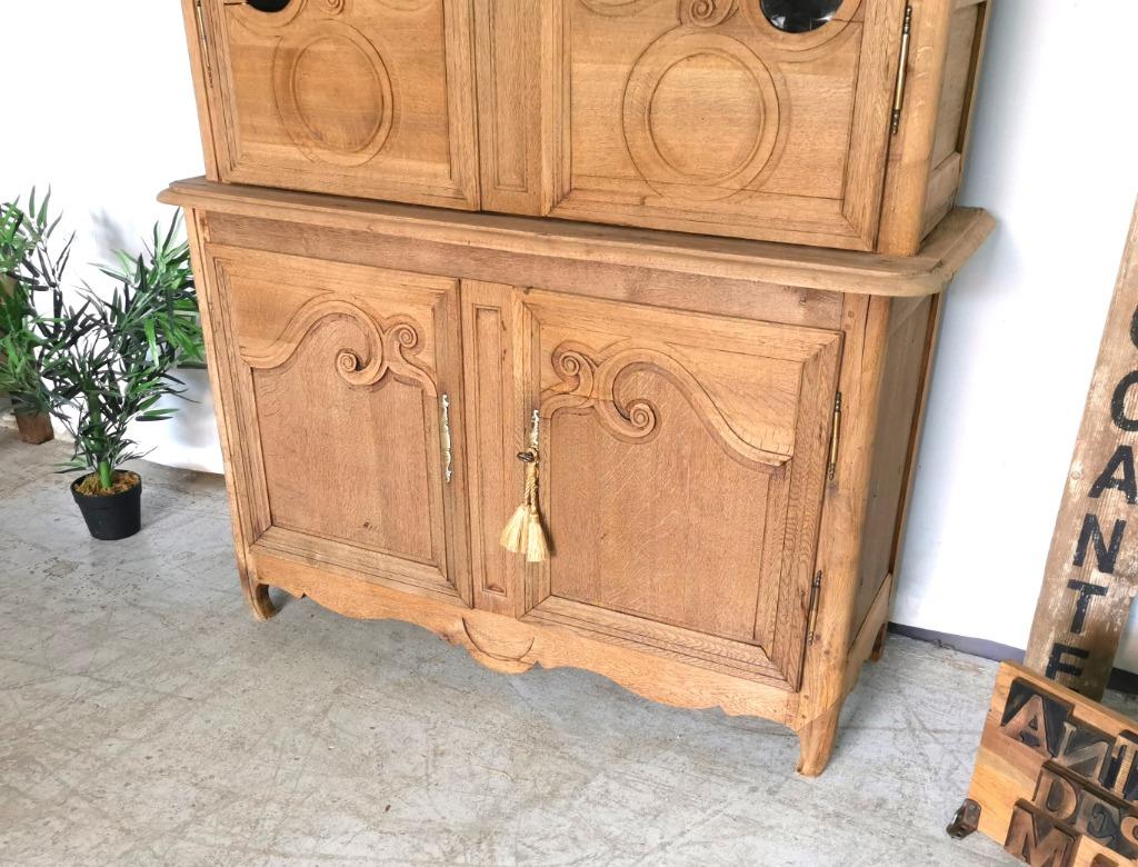 Set van 2 antieke geloogde eiken Normandische Franse kasten, Antiek en Kunst, Antiek | Meubels | Kasten, Ophalen