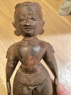 Statuette indienne, Enlèvement