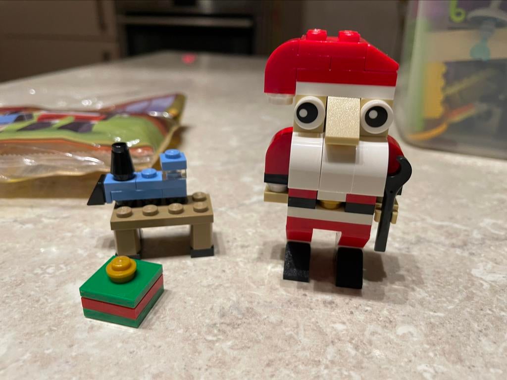 Père Noël dans l'atelier de jouets 30573, Enlèvement ou Envoi, Comme neuf, Ensemble complet, Lego