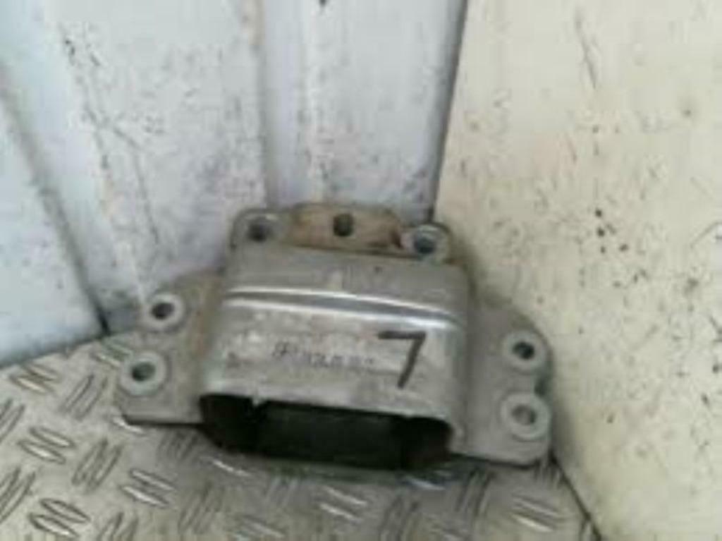 suport   moteur moteur 1.9tdi 77 kw    bkc, Autos : Pièces & Accessoires, Moteurs & Accessoires, Utilisé, Enlèvement ou Envoi