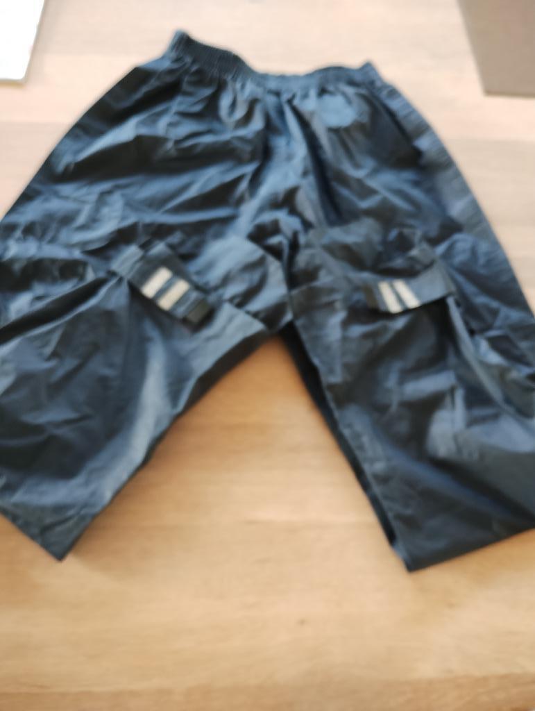 Regenbroek donkerblauw maat 140, Kinderen en Baby's, Ophalen, Gebruikt, Jongen of Meisje, Broek