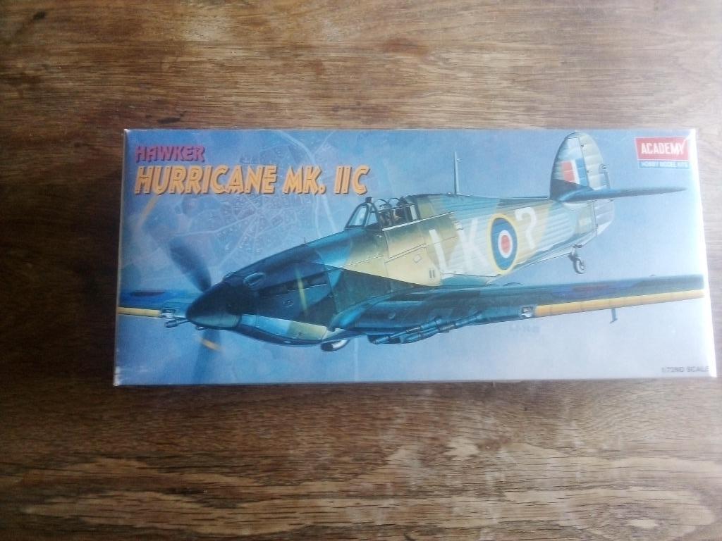 Hawker Hurricane MK.2C, Neuf, Autres marques, Enlèvement ou Envoi, 1:72 à 1:144