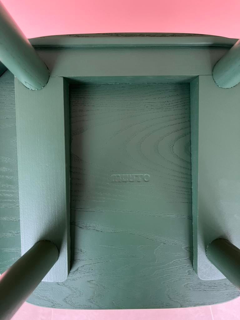 Muuto Nerd eiken barkruk Green 75cm, Ophalen, Gebruikt, Met voetsteun, 60 tot 90 cm