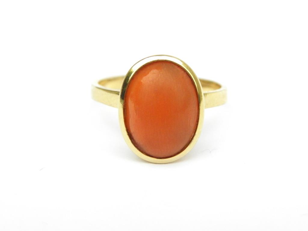 Bague en or jaune 18 carat avec corail rouge (Vintage), Bijoux, Sacs & Beauté, Bagues, Rouge, Enlèvement ou Envoi, Comme neuf