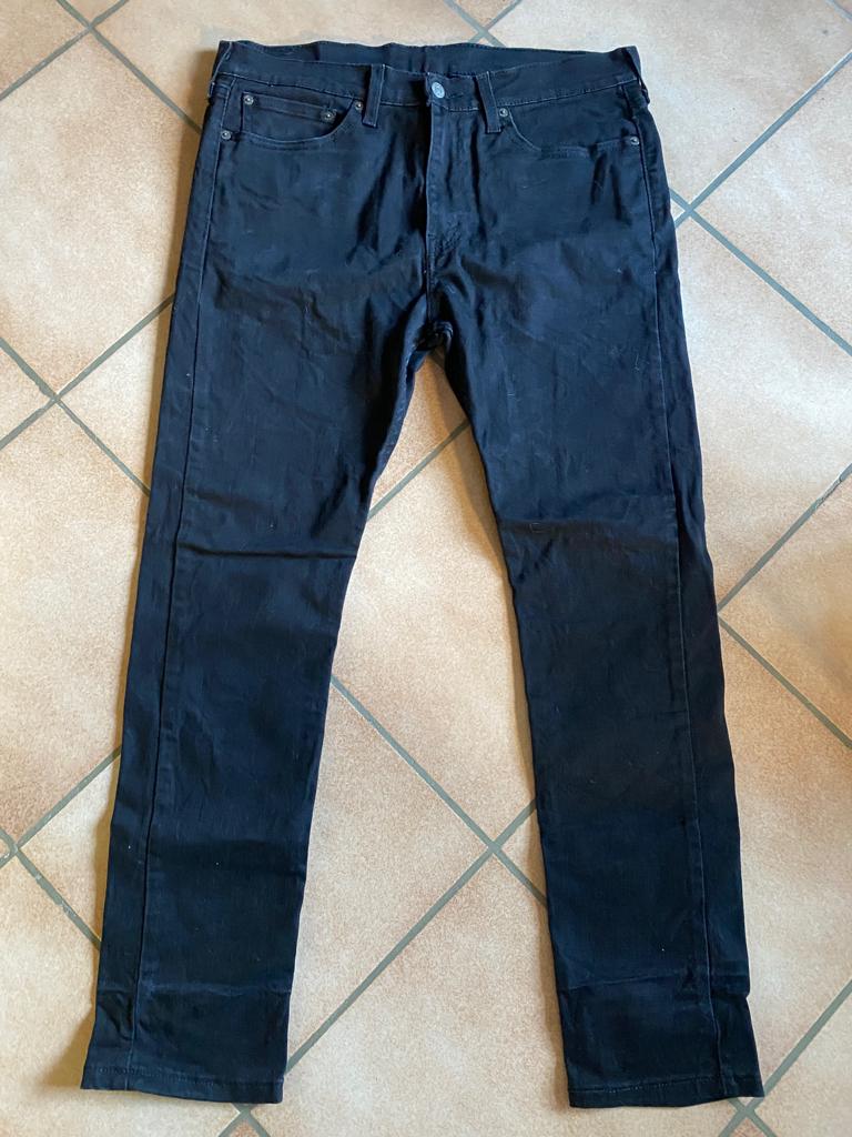 Levi’s jeans 510 noir W34 L32 coupe droite TB état, Vêtements | Hommes, Jeans, W33 - W34 (confection 48/50), Porté, Levi’s, Noir