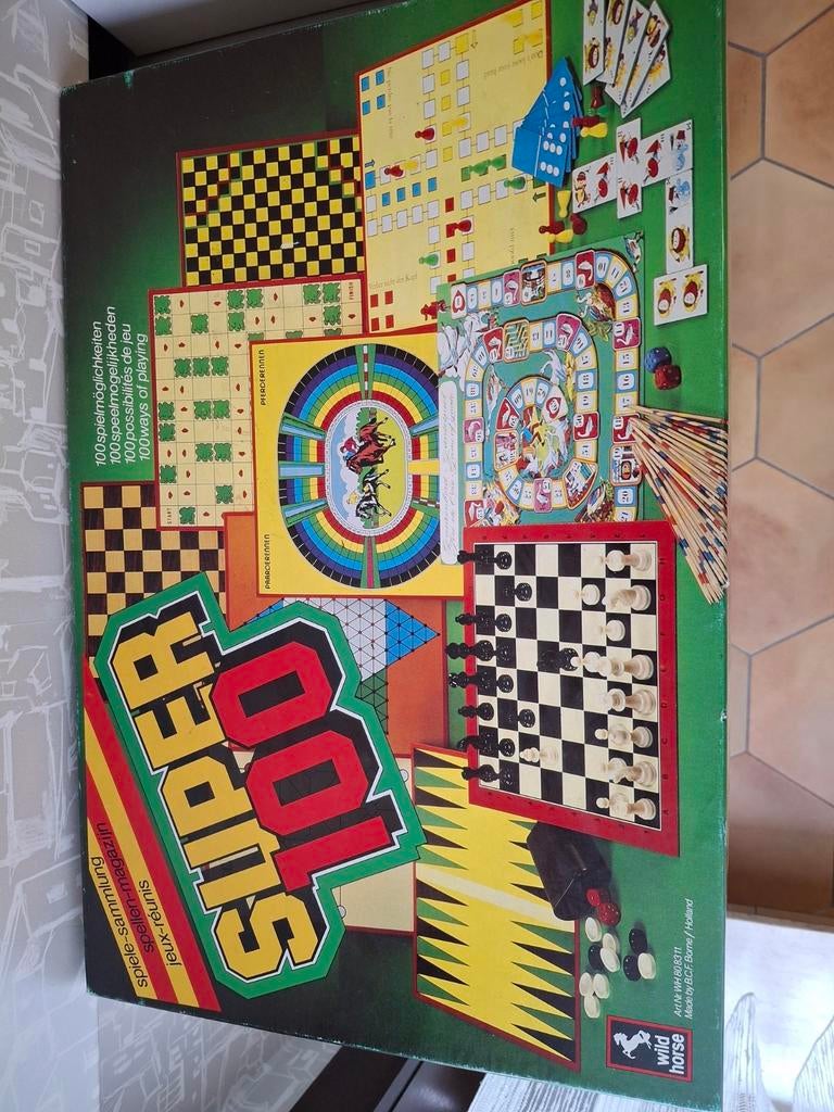 100 spellen in 1 doos WILD HORSE, Ophalen of Verzenden, Zo goed als nieuw