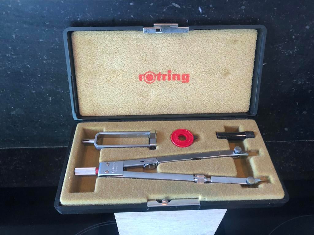 rotring passer in etui, Envoi, Comme neuf