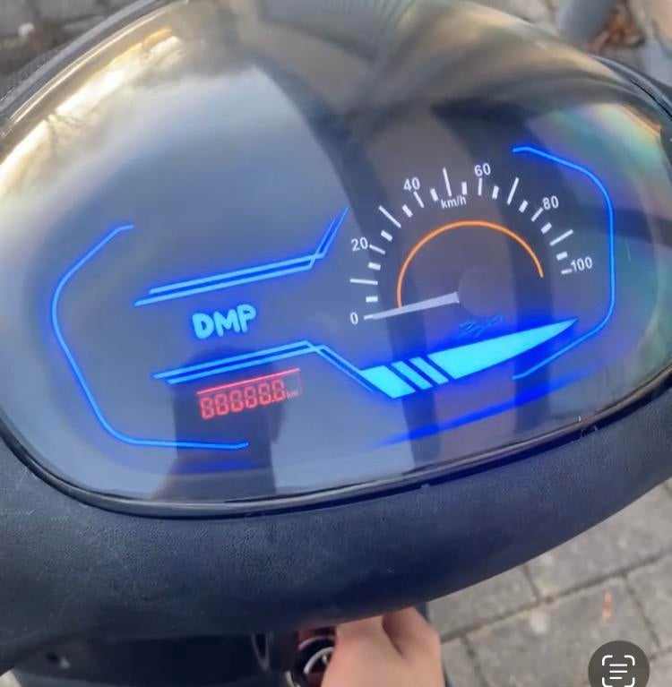 Piaggio zip a klasse voor meer informatie stuur me, Fietsen en Brommers, Ophalen, Gebruikt, Zip, Klasse A (25 km/u)