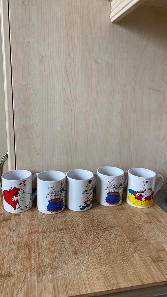 Lot d ancienne tasses( lombard ) neuve, Collections