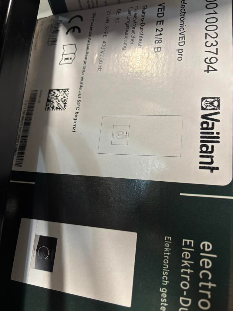 Vaillant electronicVED pro VED E 21/8 B doorstroomverwarmer, Ophalen, Zo goed als nieuw