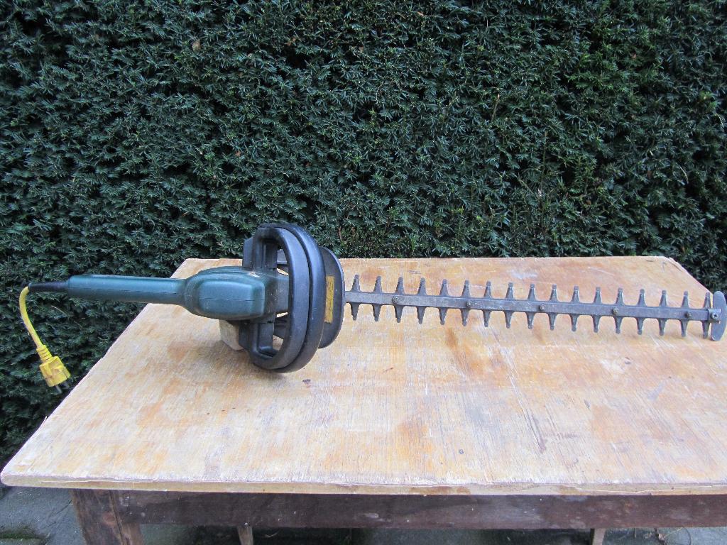 Taille haie electrique 500W robuste, lame 70cm, Enlèvement, Utilisé, Électrique, Bosch