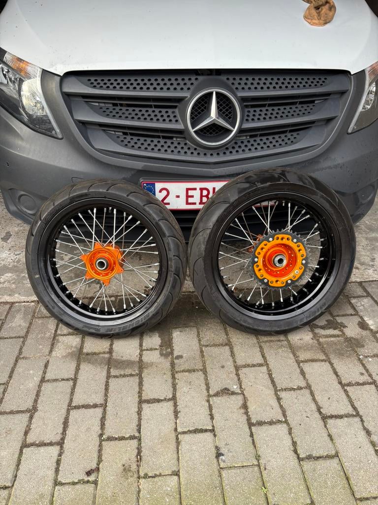 Supermoto velgen, Ophalen
