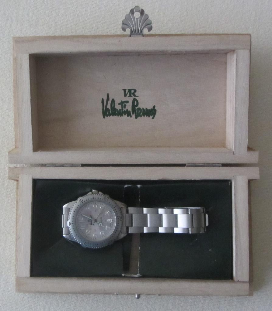 Uurwerk Valentin Ramos - In houten kistje - Nieuw, Verzamelen, Merken en Reclamevoorwerpen, Verzenden, Nieuw, Gebruiksvoorwerp