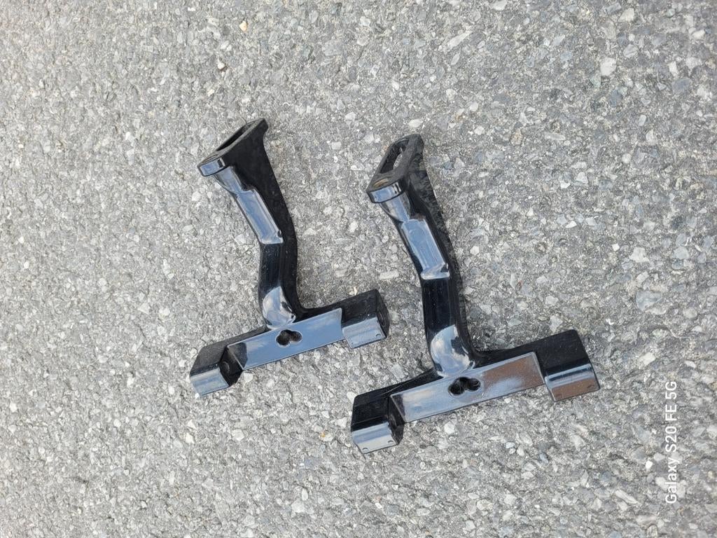 Verschuifbare beugels voor passagier floorboards., Motoren, Ophalen of Verzenden