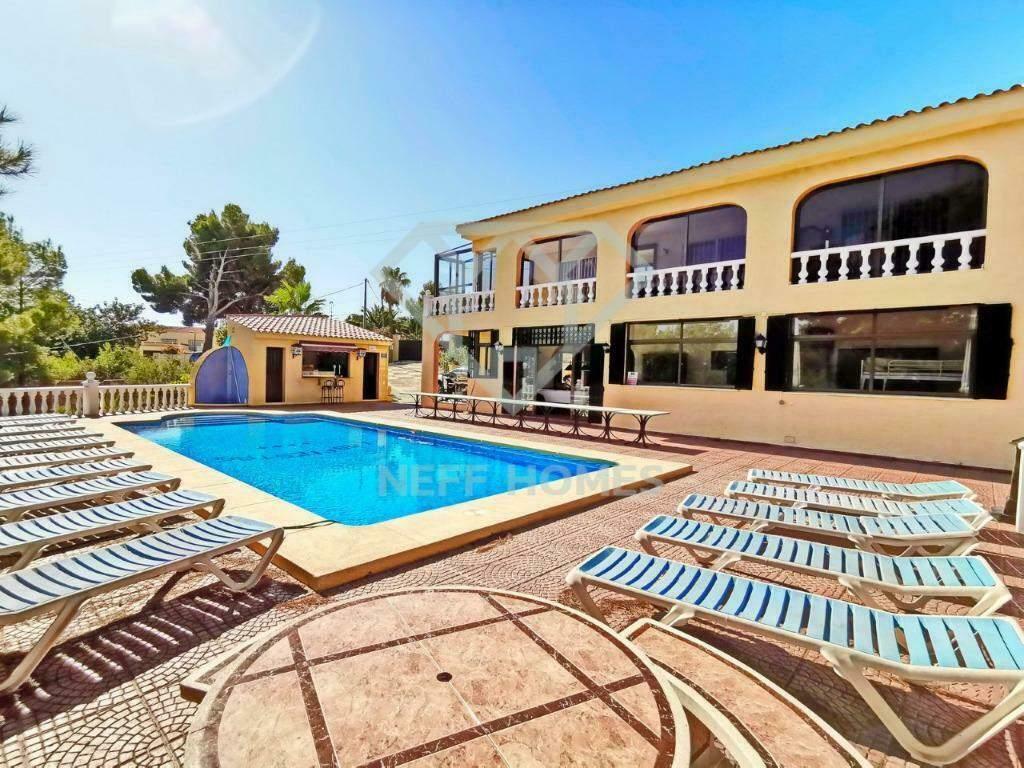 Te huur prachtige en ruime villa in Spanje, Immo, Direct bij eigenaar, Vrijstaande woning, Provincie West-Vlaanderen, 350 m²