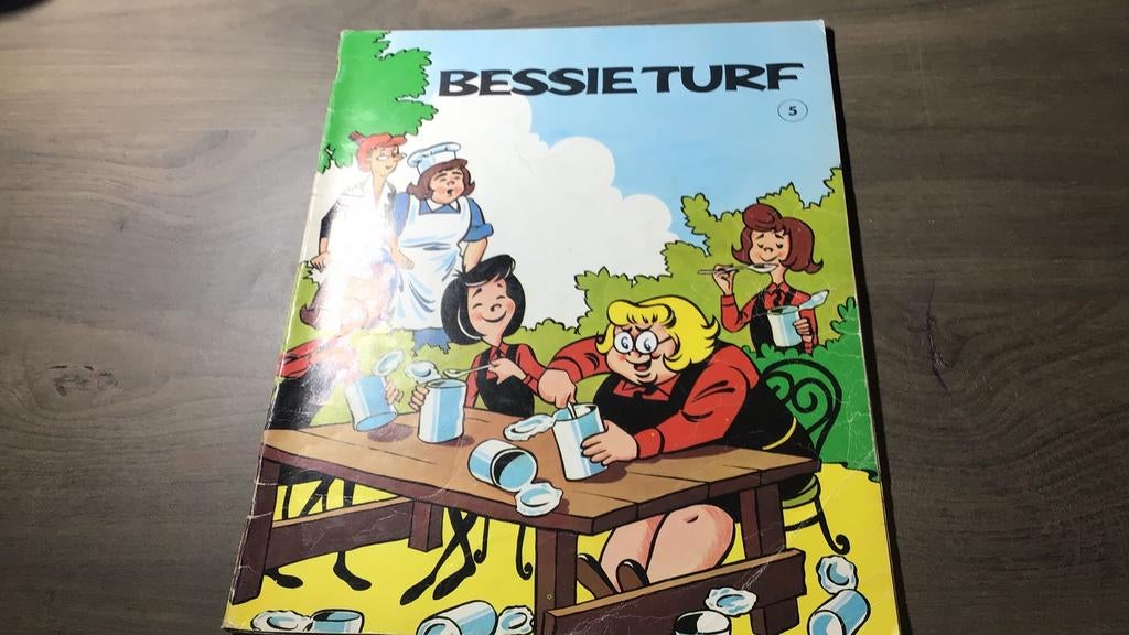 Bessie turf(#), Boeken, Stripverhalen, Eén stripboek, Ophalen of Verzenden, Gelezen