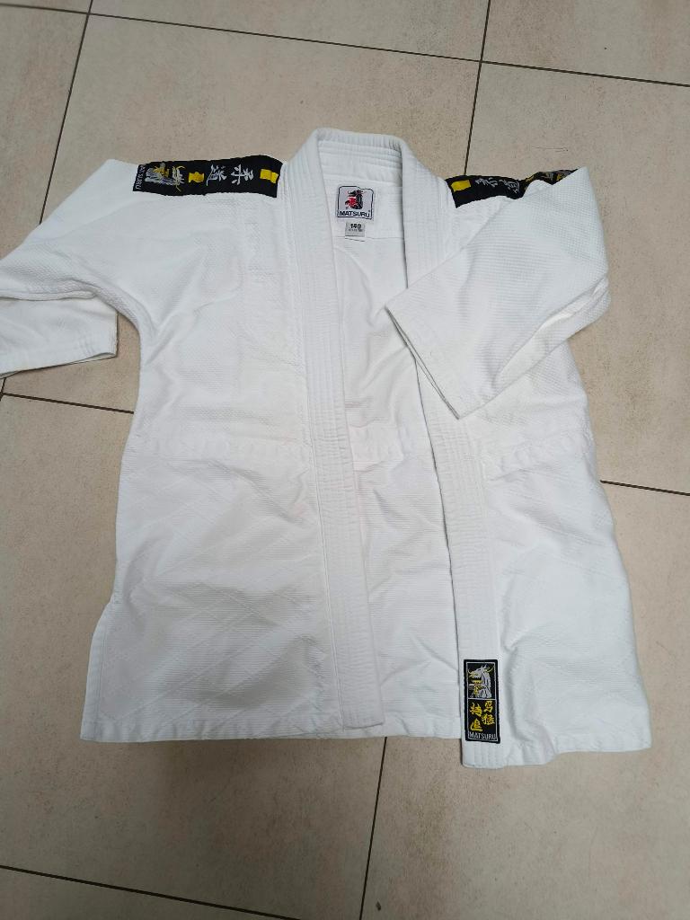 Judo Kimono M140 nieuw, Judo, Vechtsportpak, Zo goed als nieuw, Maat M