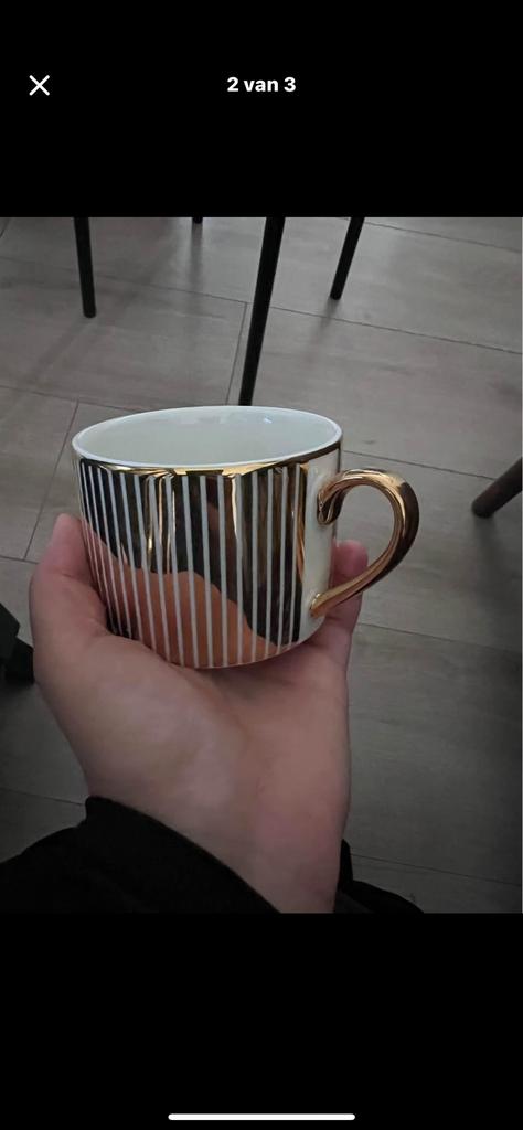 Koffietassen met onderborden va h&m home, Enlèvement