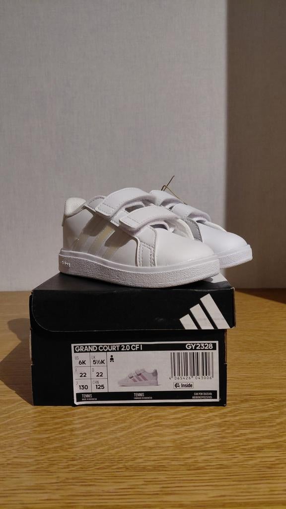 Adidas babyschoenen wit met glitter, Kinderen en Baby's, Babykleding | Schoentjes en Sokjes, Adidas, Schoentjes, Meisje, Nieuw