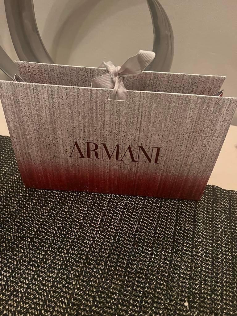 Sac emballage d'Armani pour mettre en valeur votre cadeau, Ophalen of Verzenden, Zo goed als nieuw