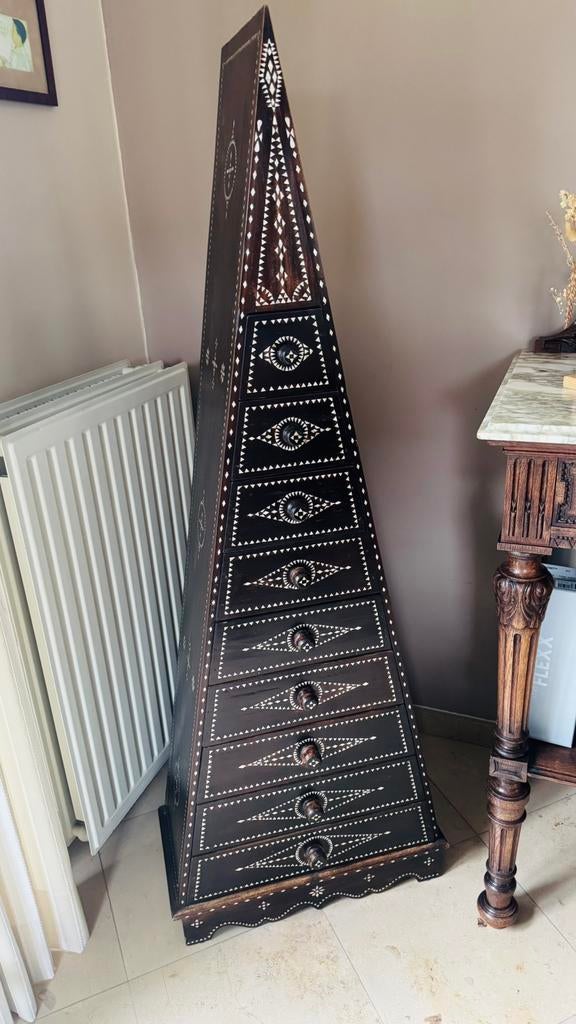 Piramide kast met schuiven, Huis en Inrichting, Ophalen, Zo goed als nieuw